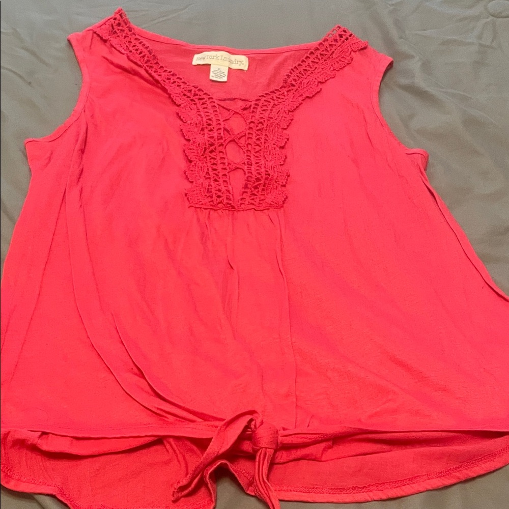 New York Laundry Red Lace-Detail Short Sleeve Top